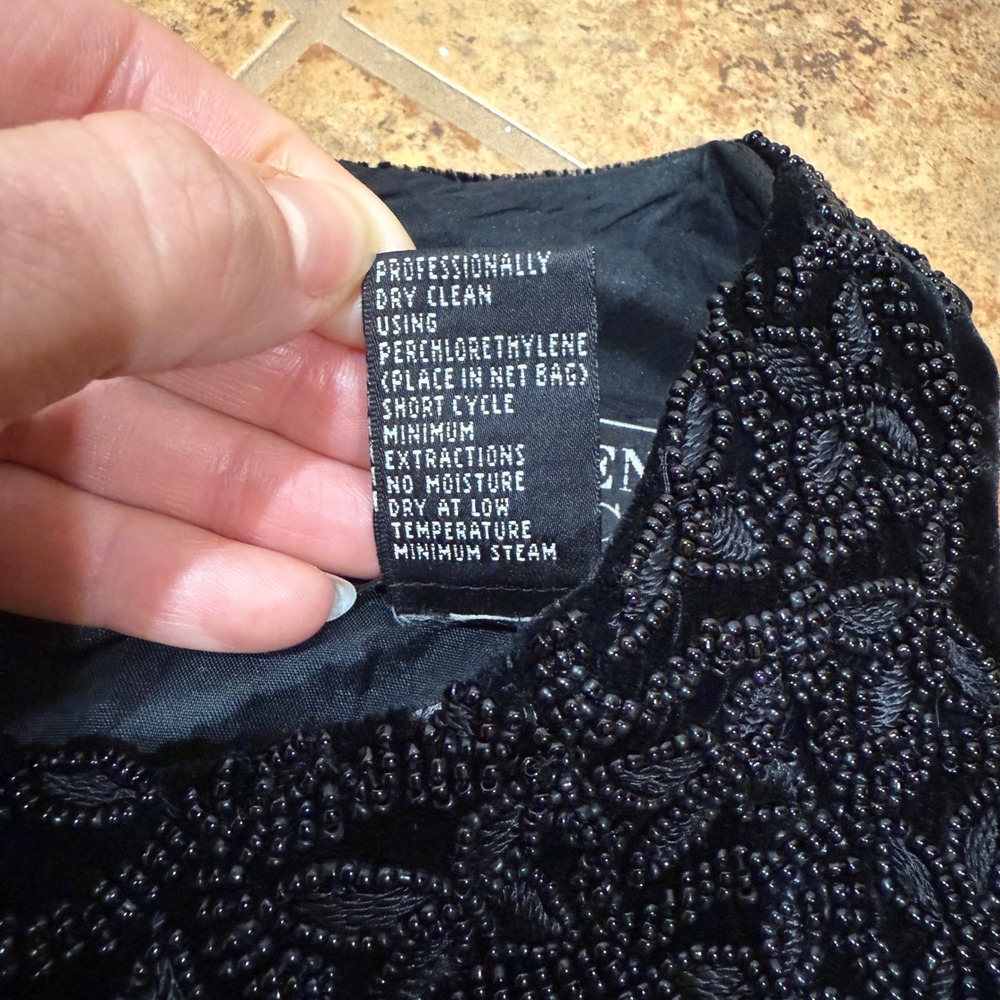 Carmen Marc Valvo Black Beaded Velvet Evening Top Sleeveless Sz 10 Party Cocktai - Picture 12 of 13